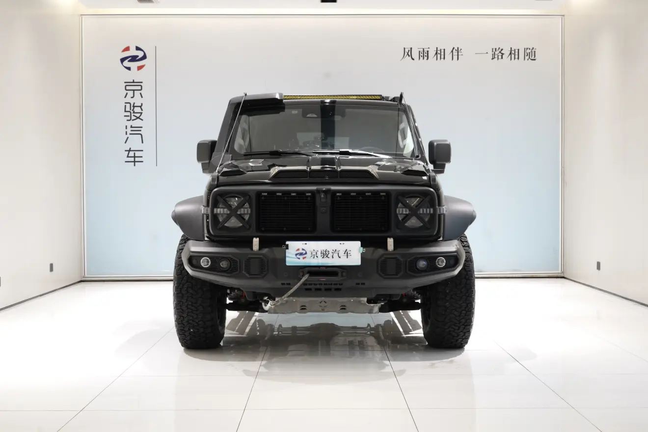 Tank 300  из Китая