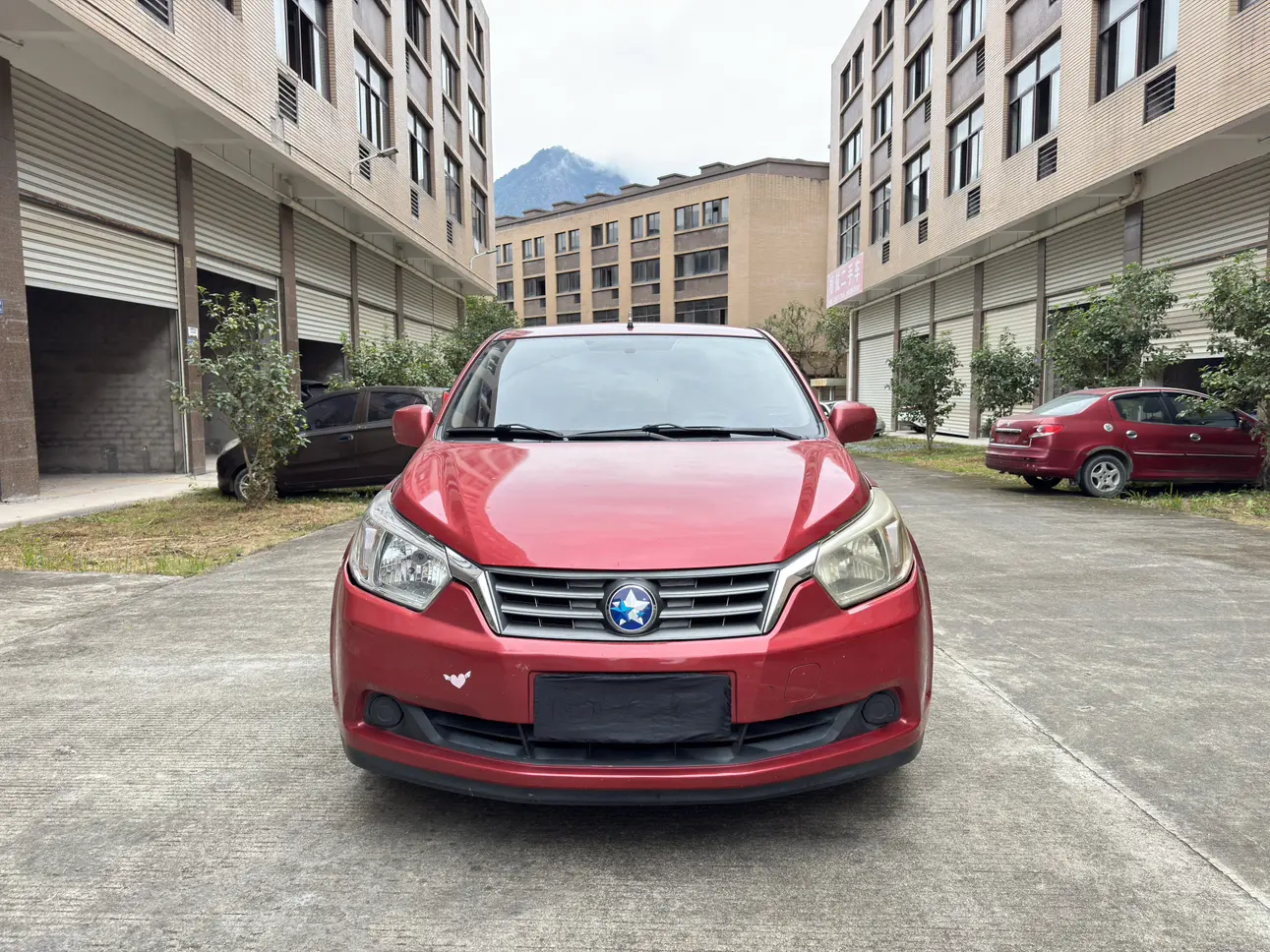 Kai Chen Venucia R50  из Китая