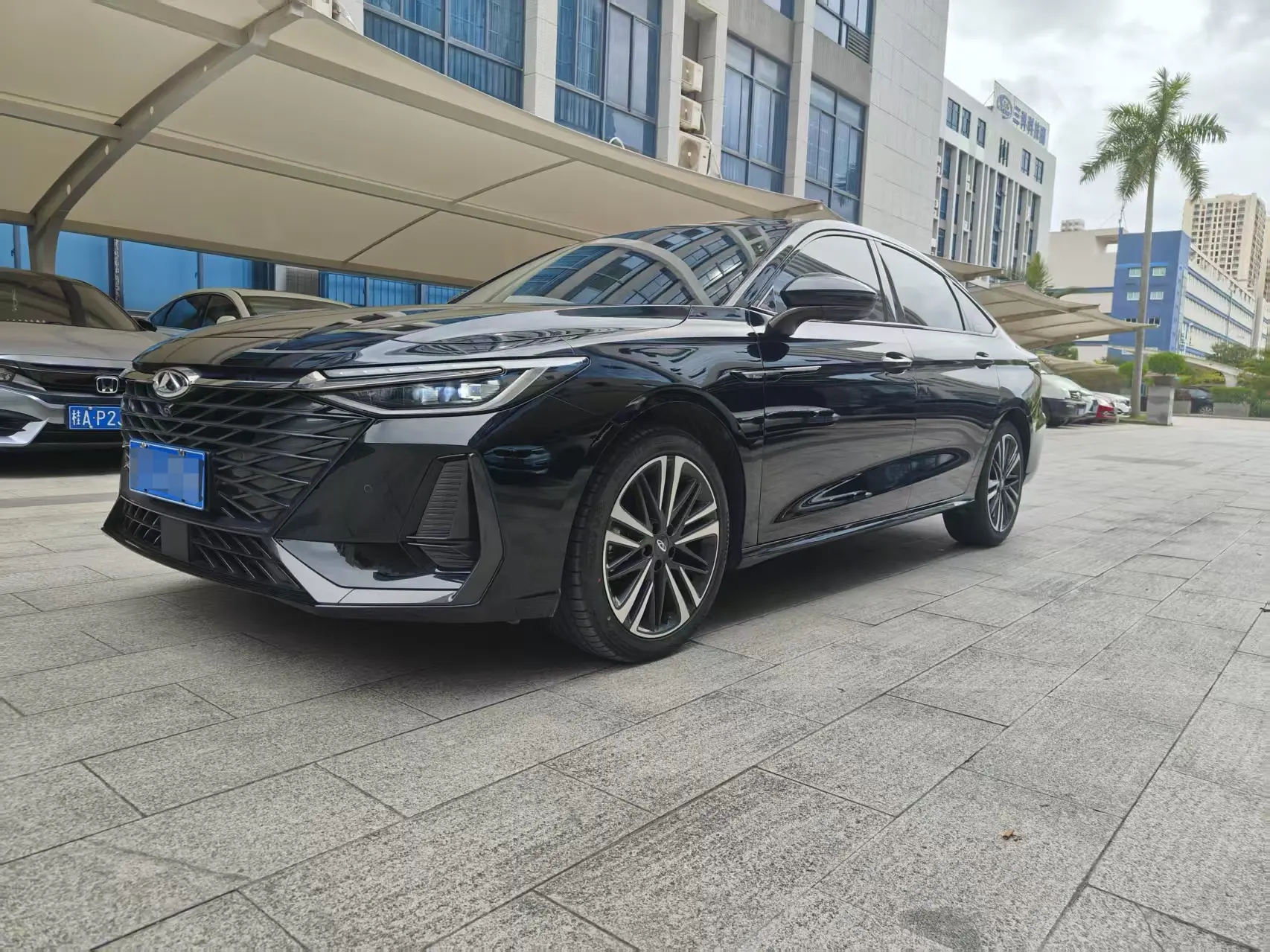 Chery Arrizo 8  из Китая