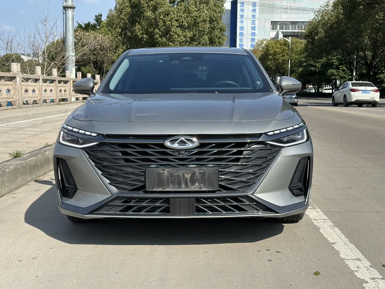 Chery Arrizo 8  из Китая