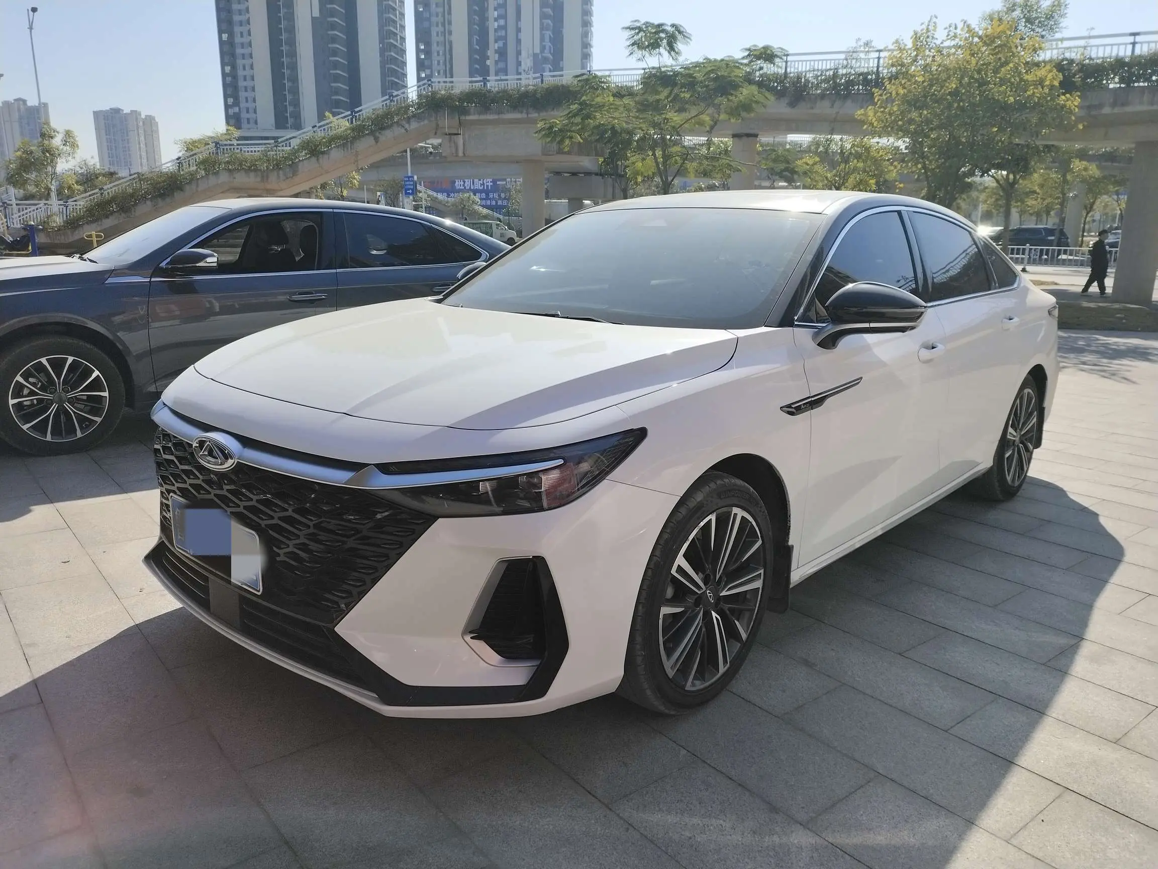 Chery Arrizo 8  из Китая