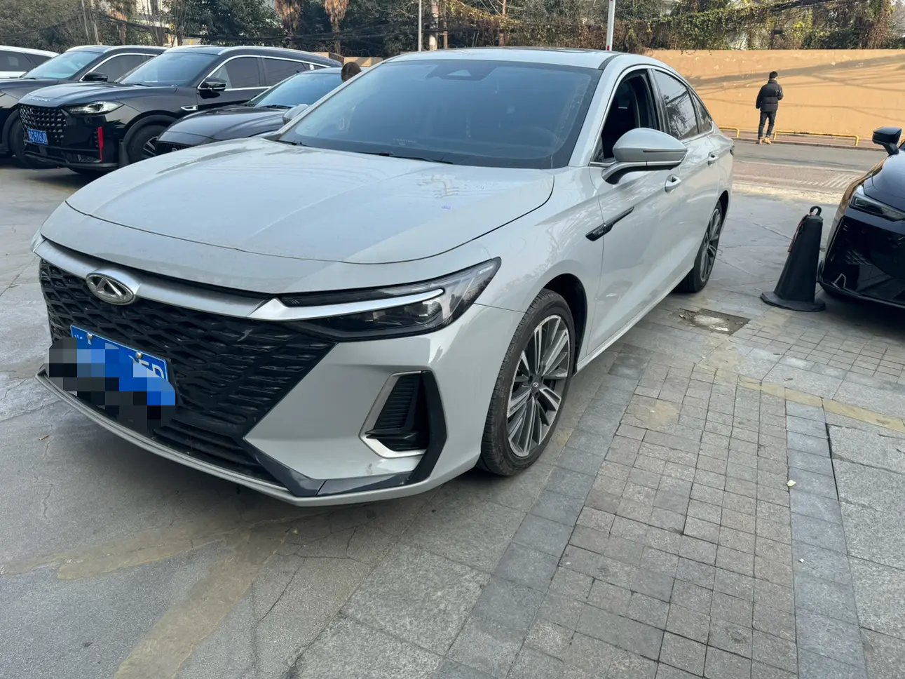 Chery Arrizo 8  из Китая