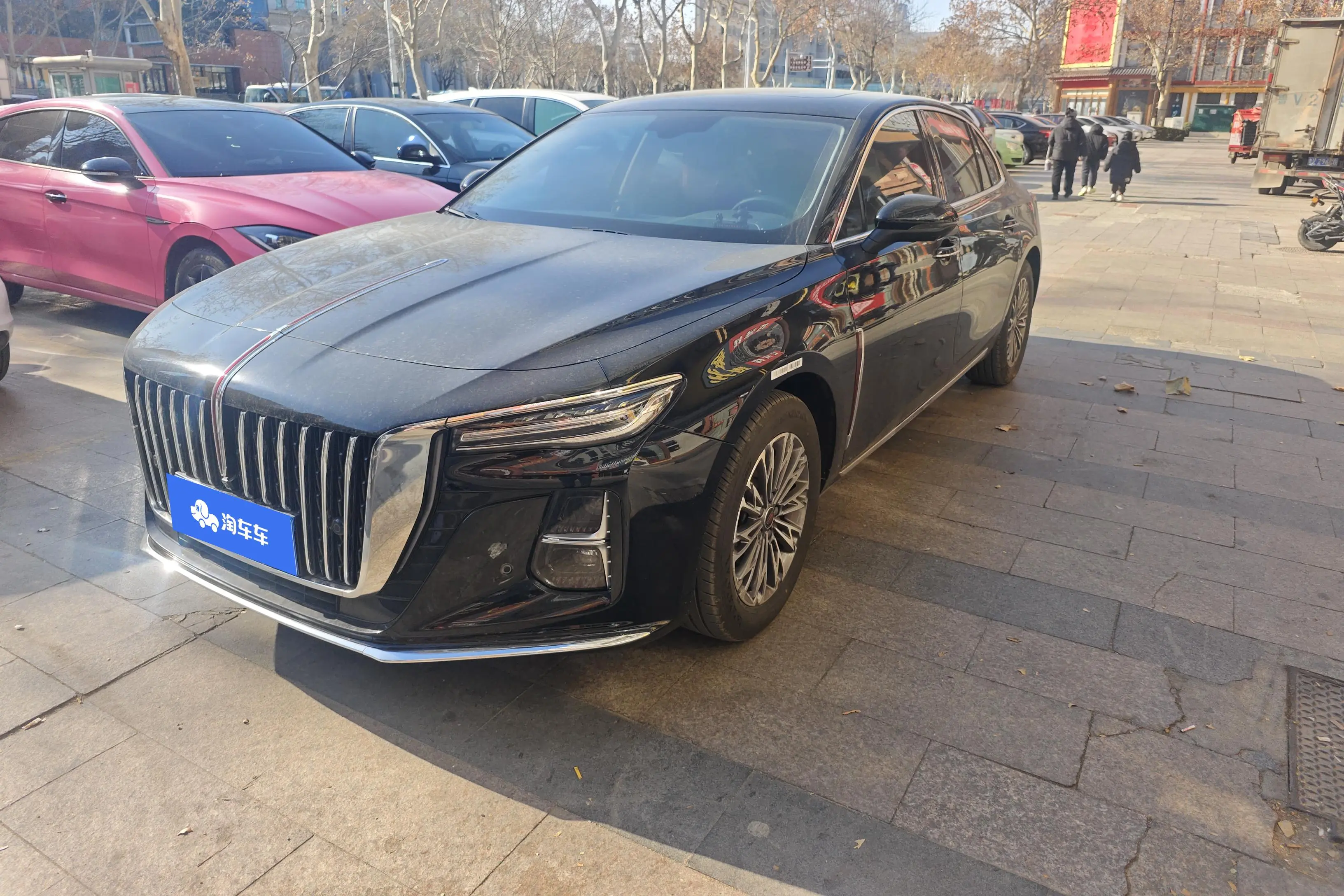 Hongqi H5  из Китая