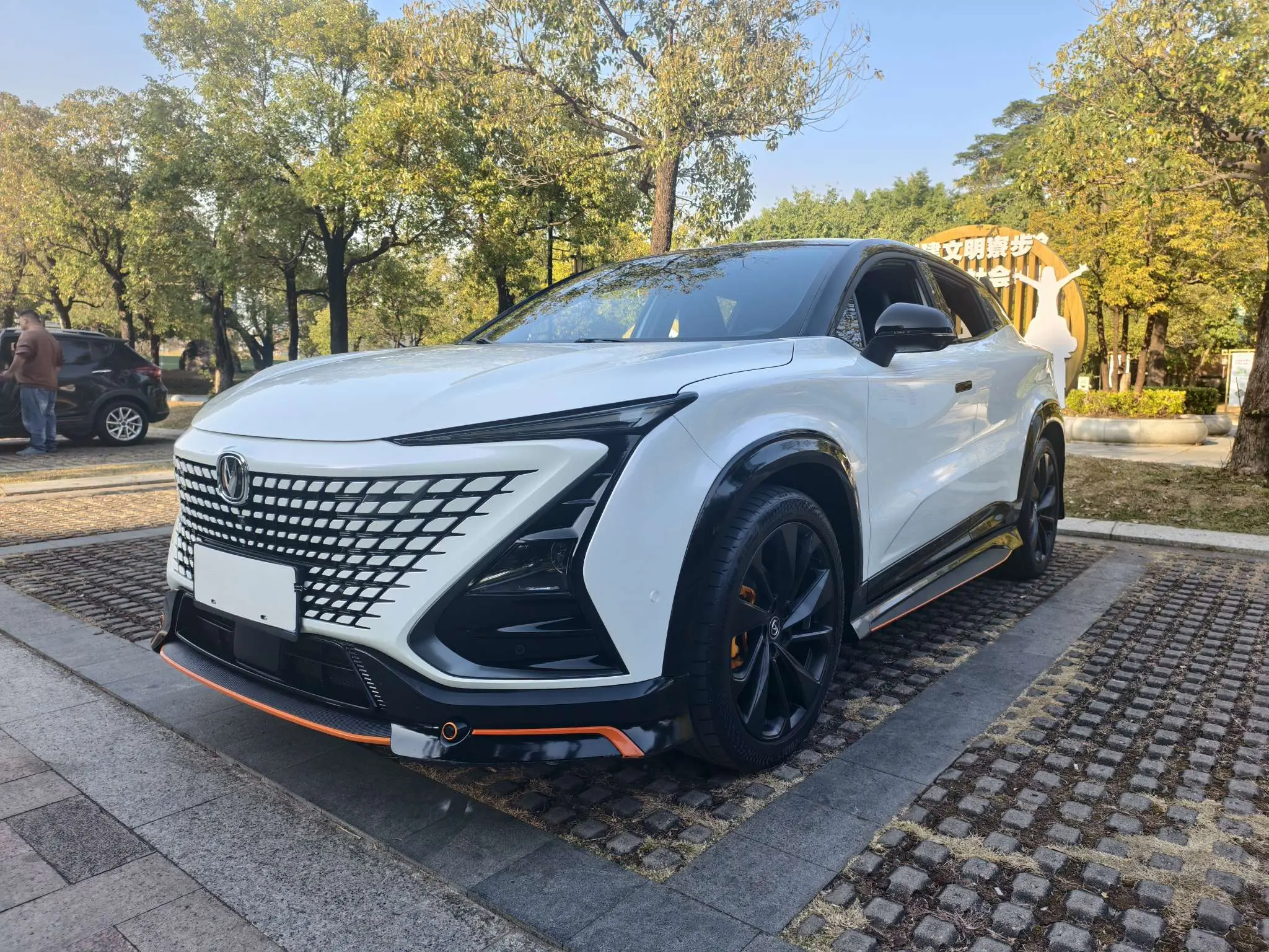 Changan UNI-T  из Китая