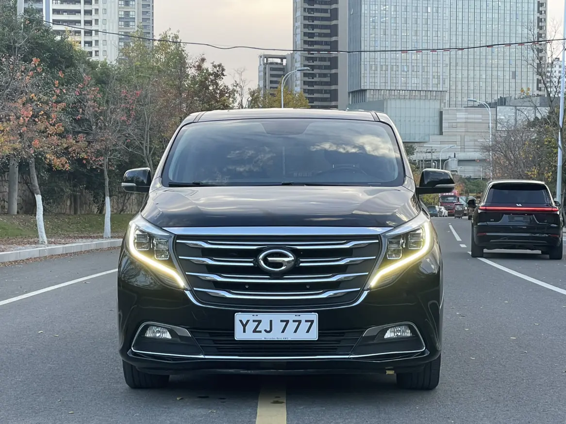 GAC Trumpchi M8  из Китая
