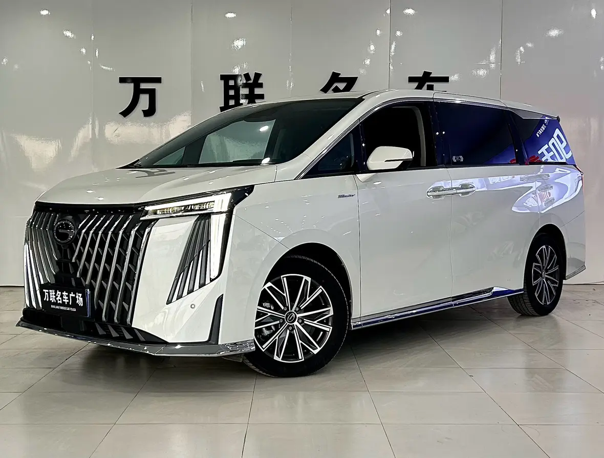 GAC Trumpchi M8  из Китая