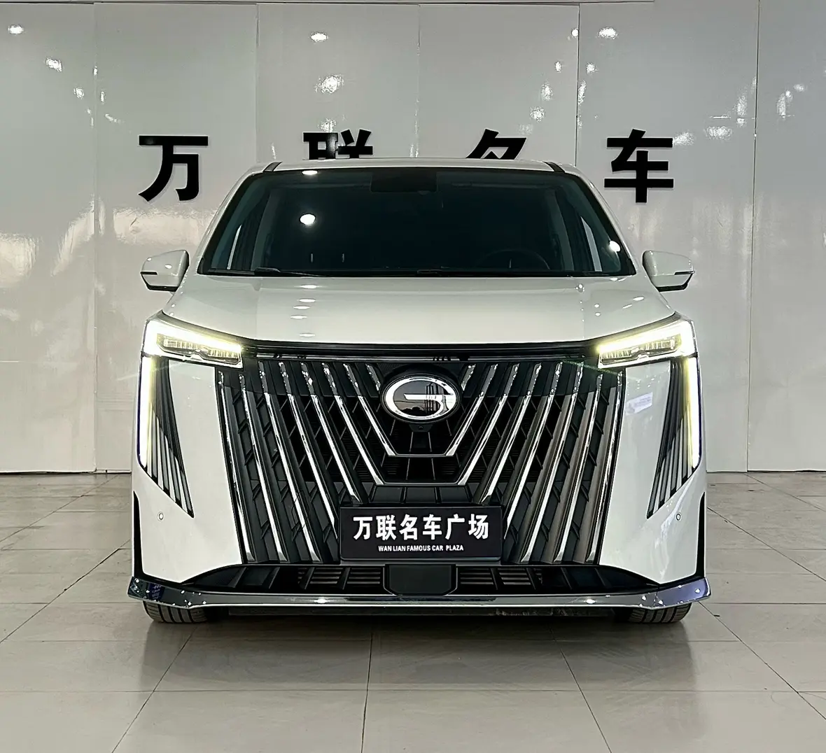 GAC Trumpchi M8  из Китая