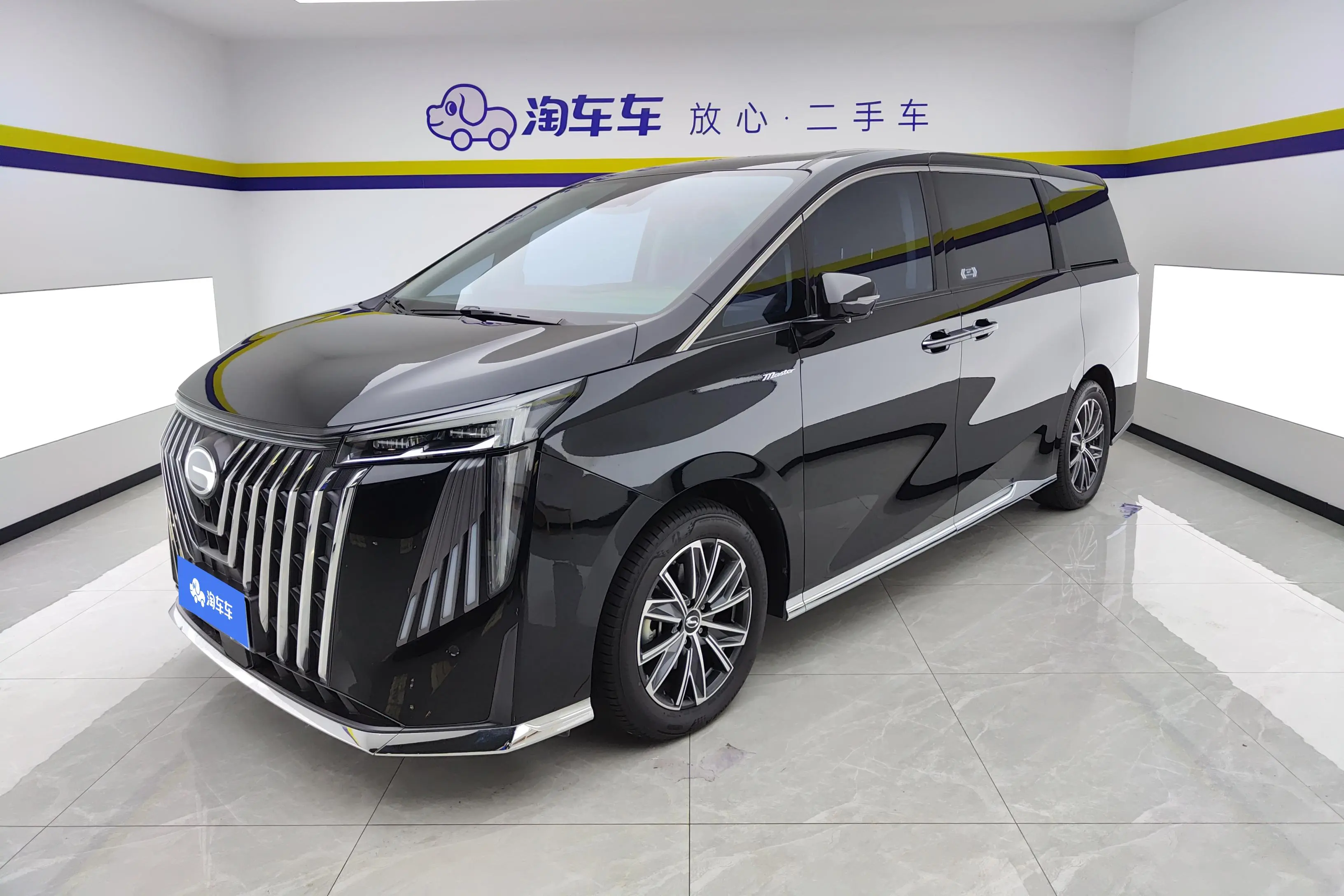 GAC Trumpchi M8  из Китая