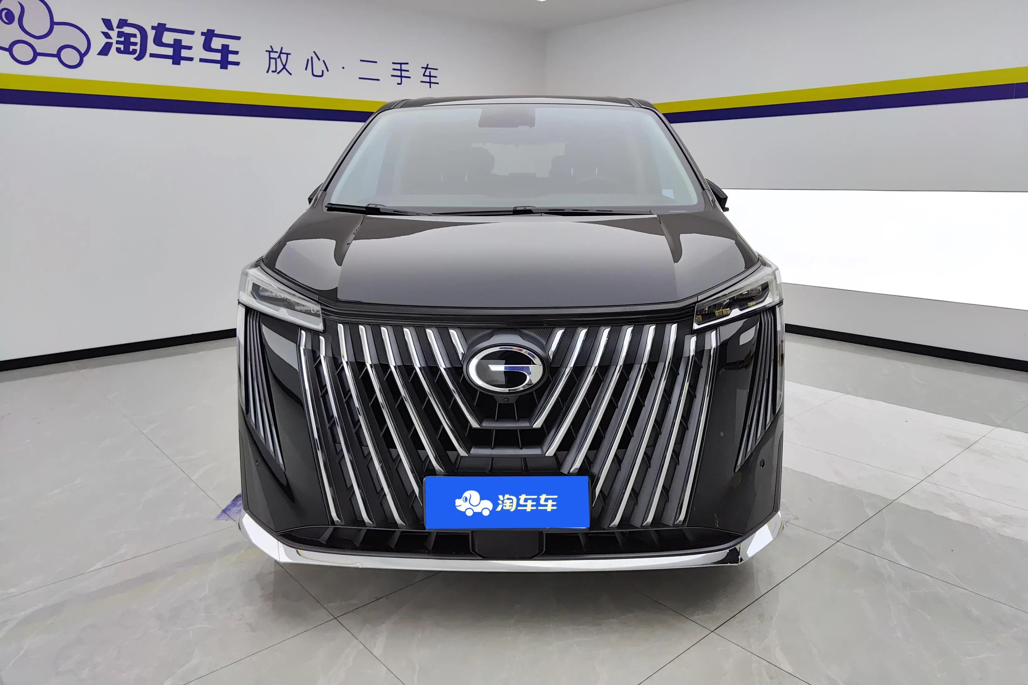 GAC Trumpchi M8  из Китая