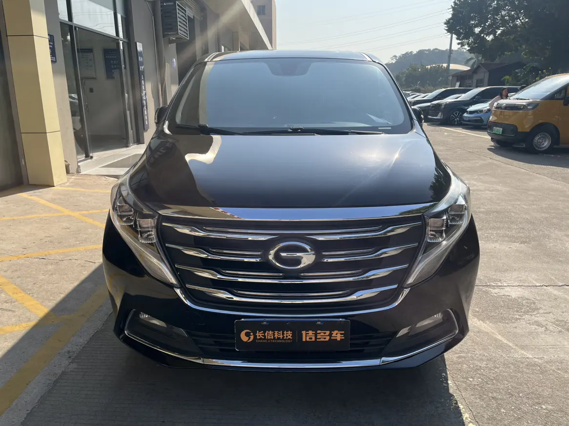 GAC Trumpchi M8  из Китая