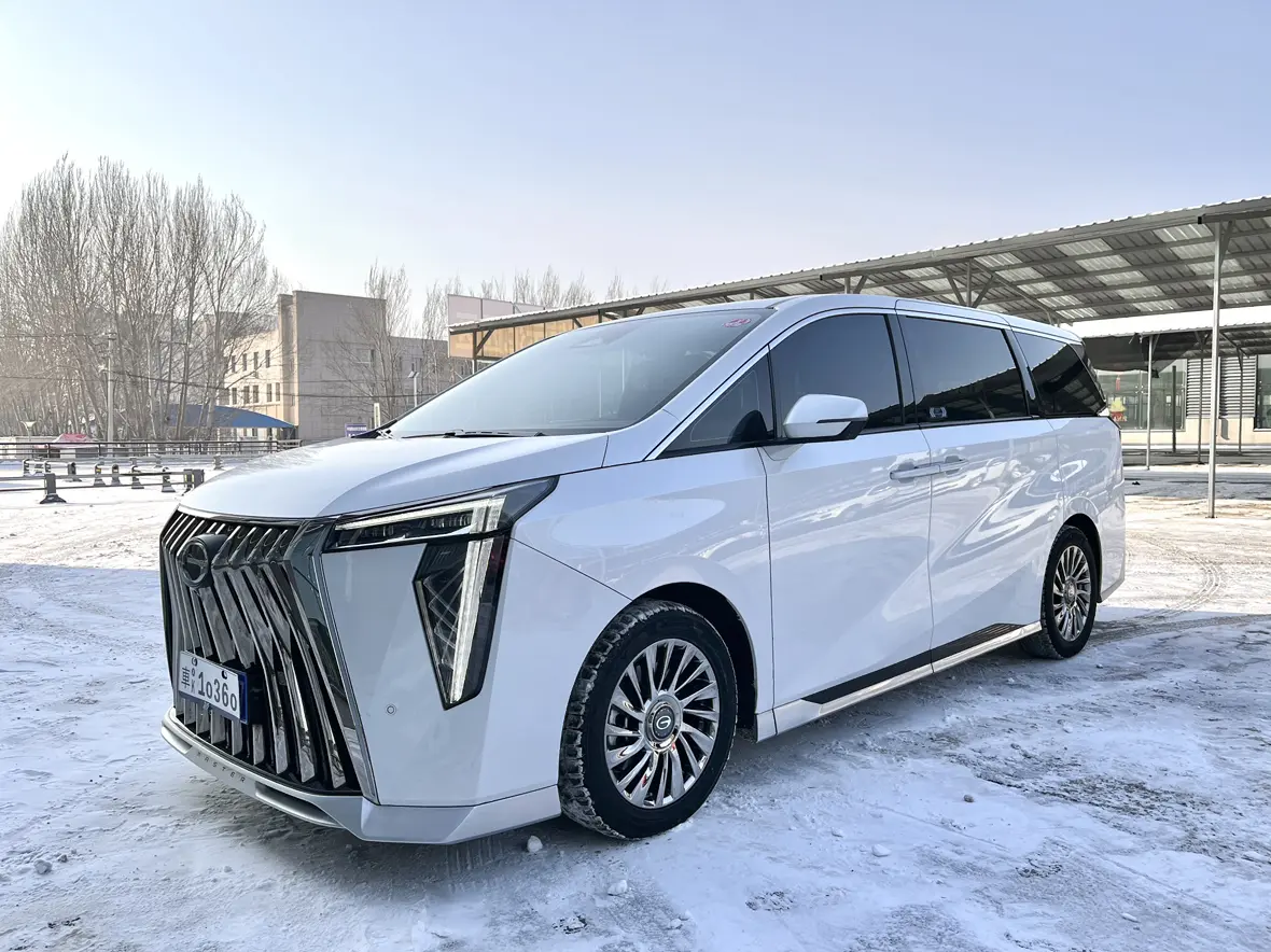 GAC Trumpchi M8  из Китая