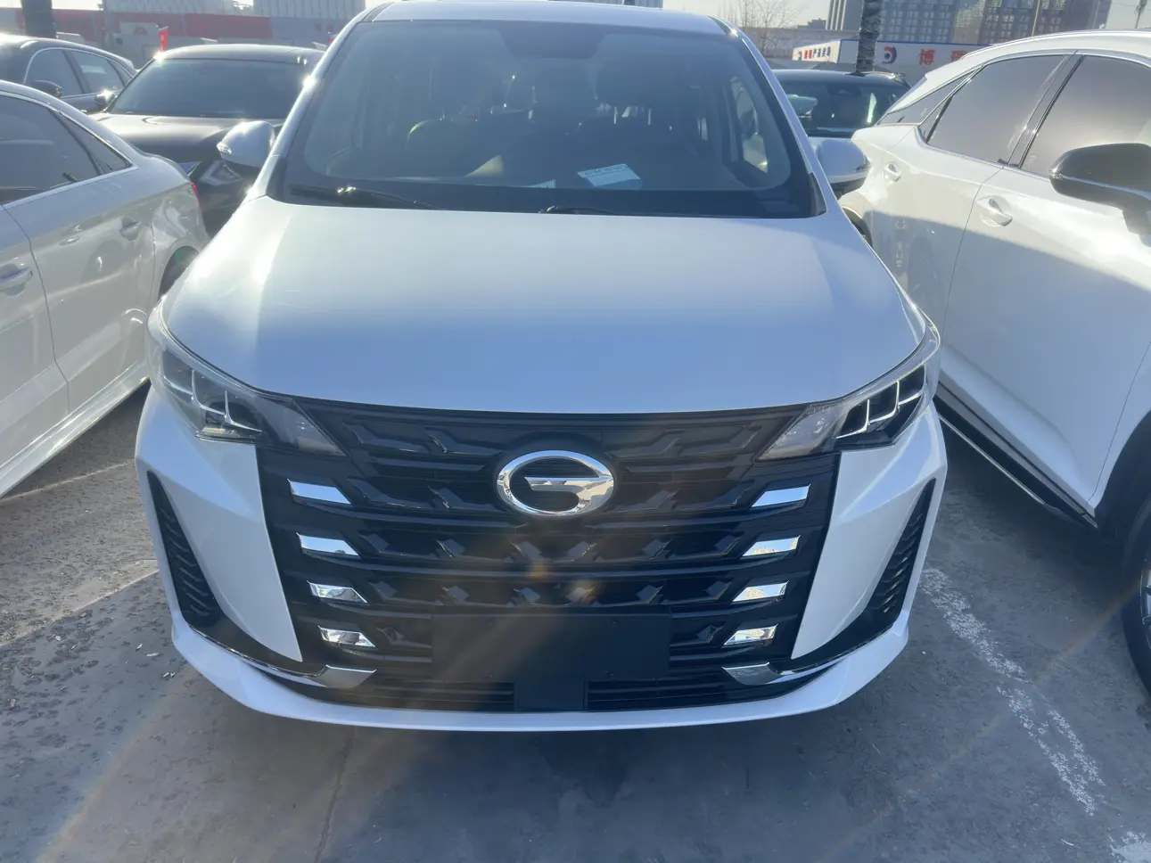 GAC Trumpchi M6  из Китая