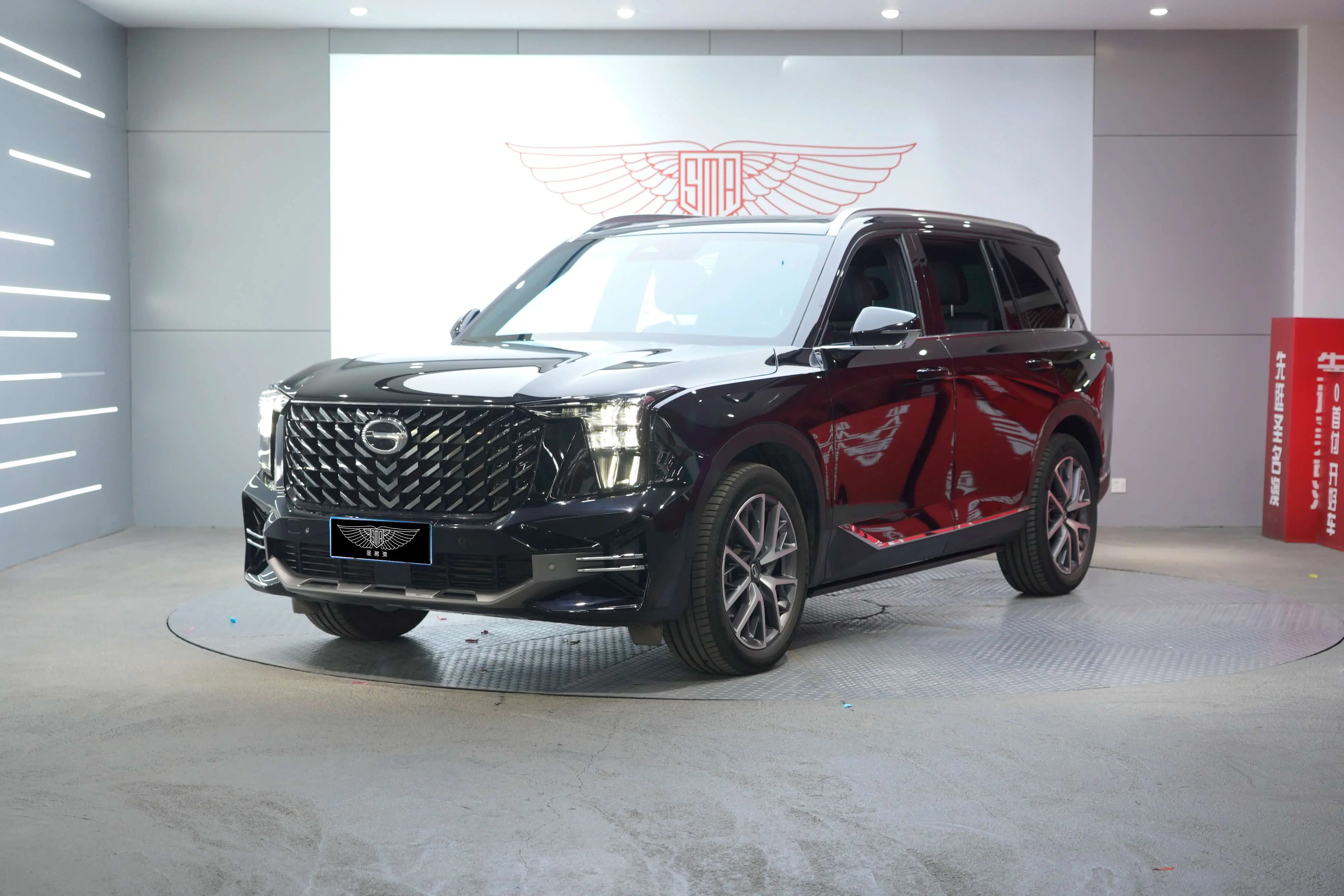 GAC Trumpchi GS8  из Китая