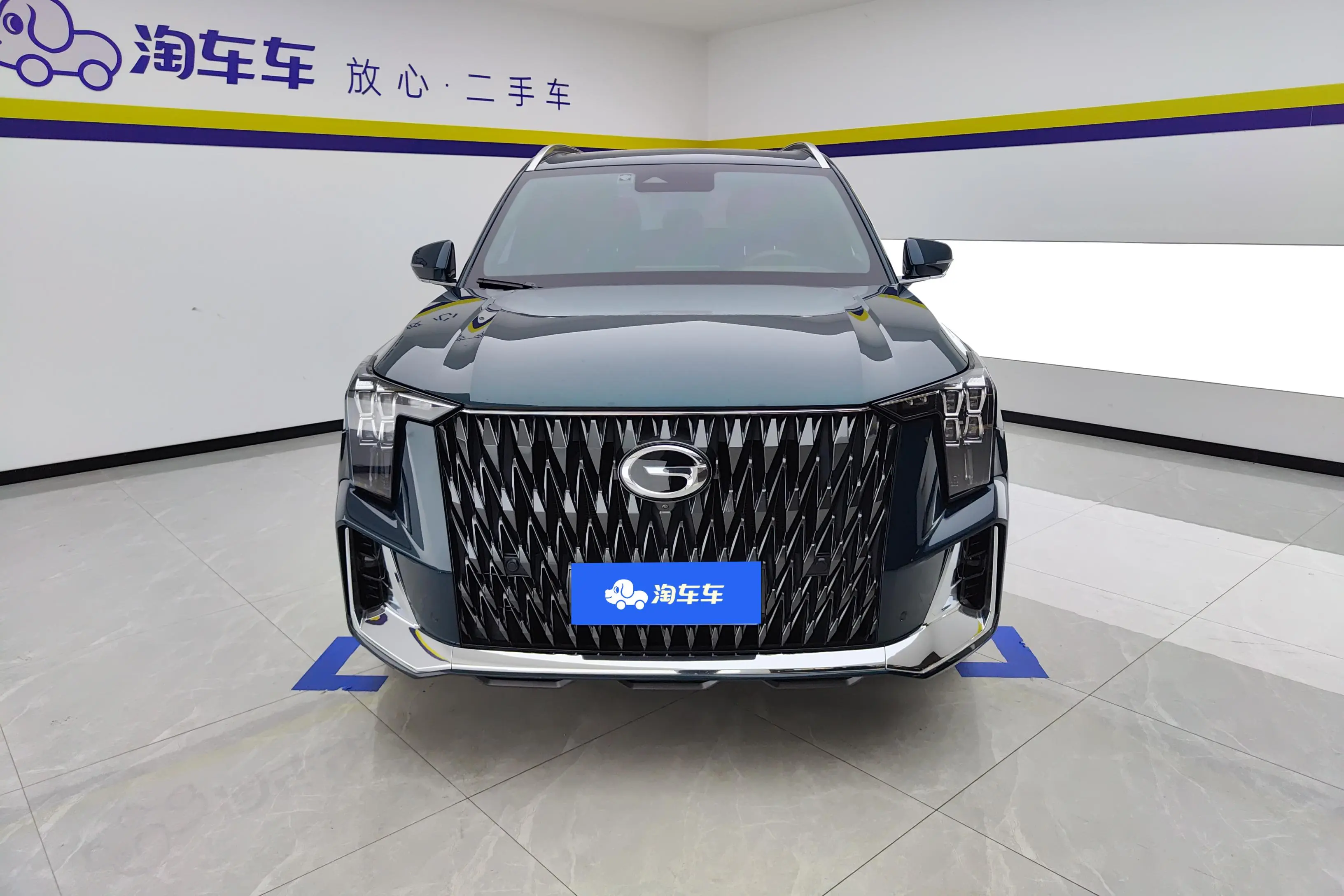 GAC Trumpchi GS8  из Китая