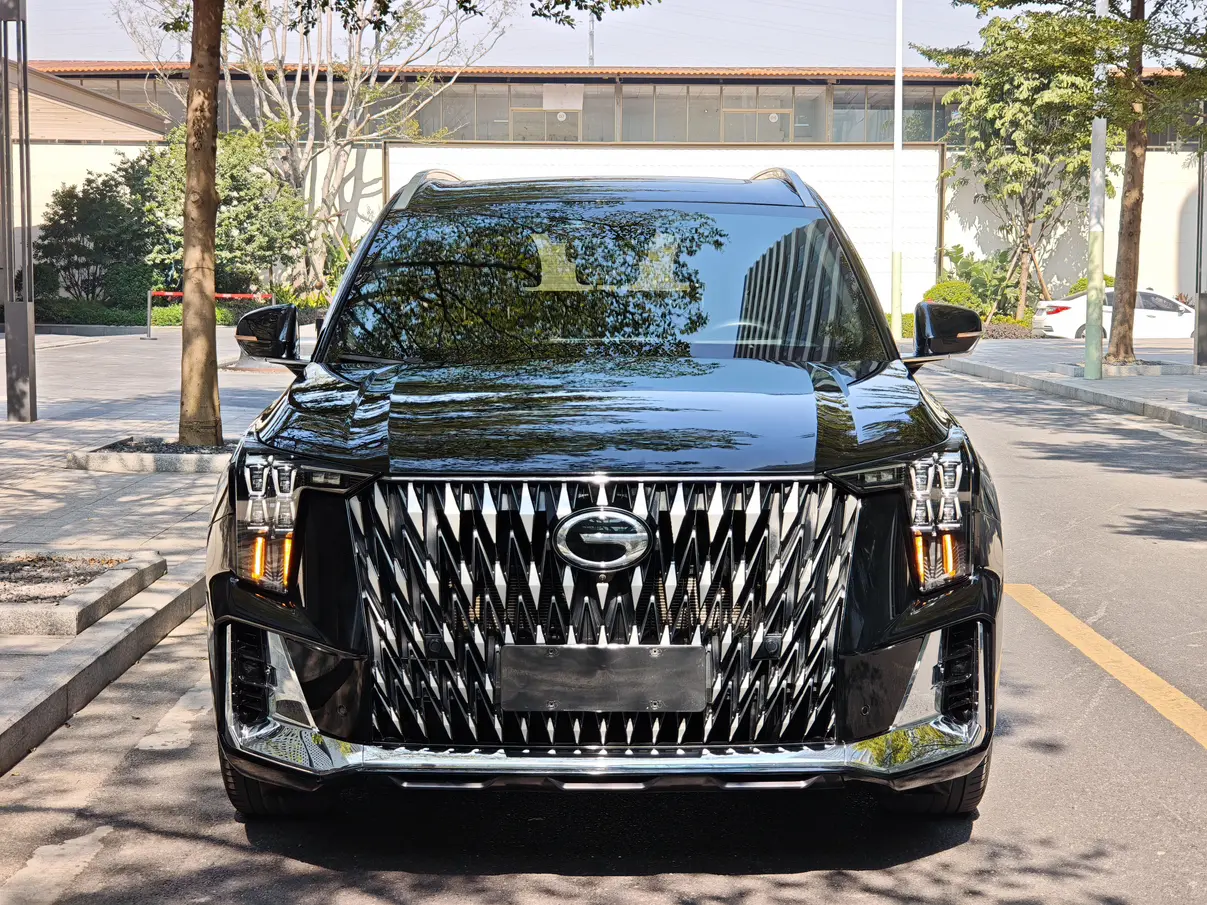 GAC Trumpchi GS8  из Китая