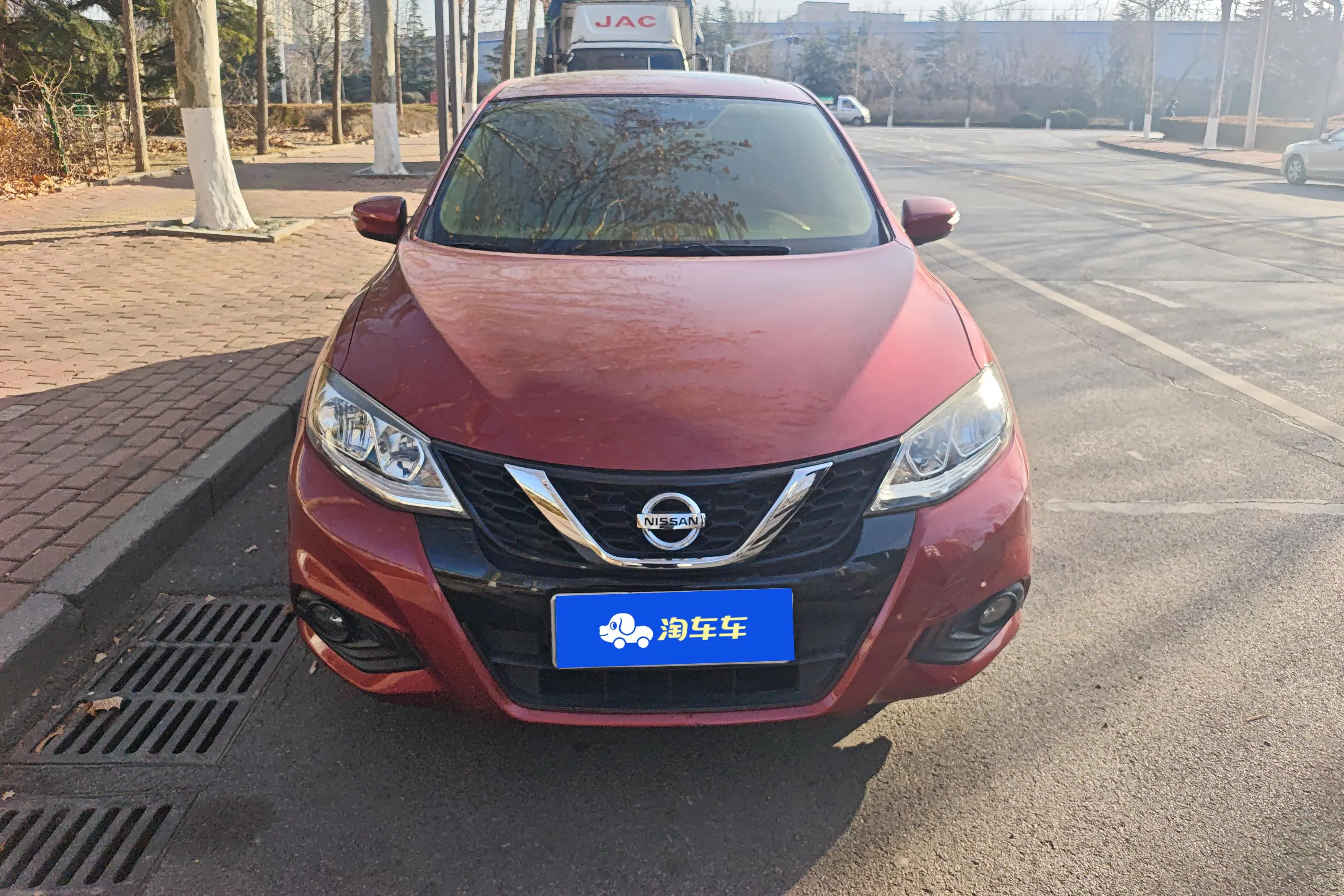 Nissan Tiida  из Китая