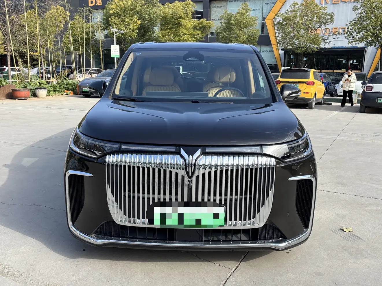 Voyah Lantu Dreamer PHEV  из Китая