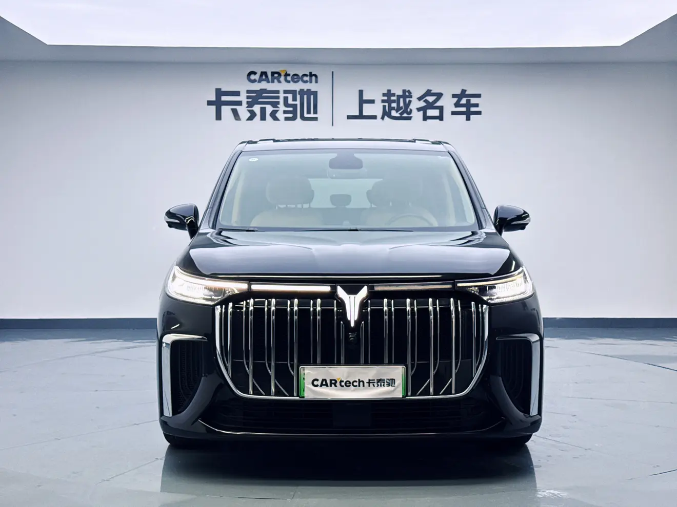 Voyah Lantu Dreamer PHEV  из Китая