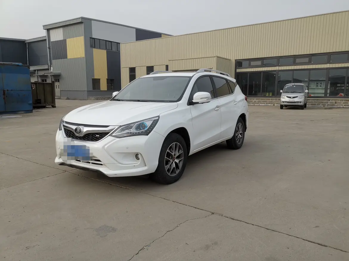 BYD Song  из Китая