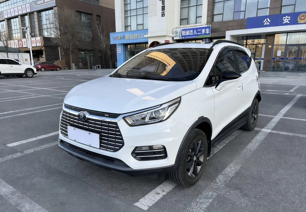 BYD Yuan EV  из Китая