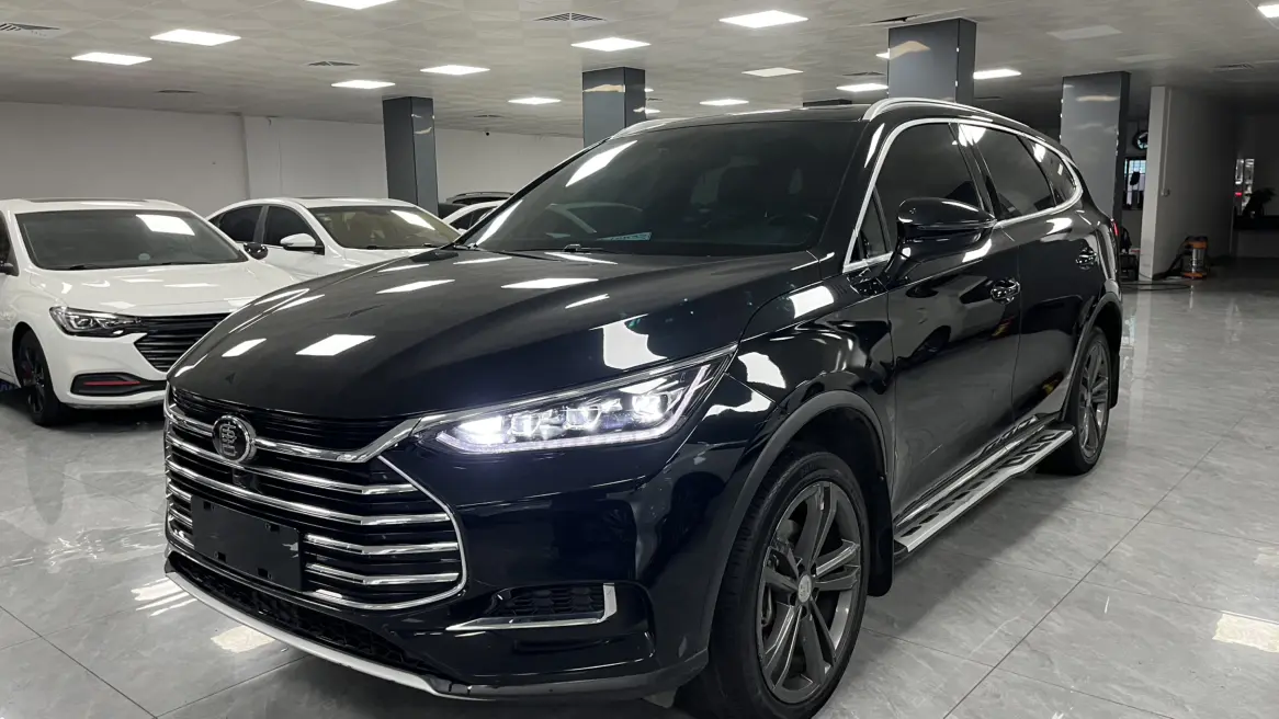 BYD Tang  из Китая