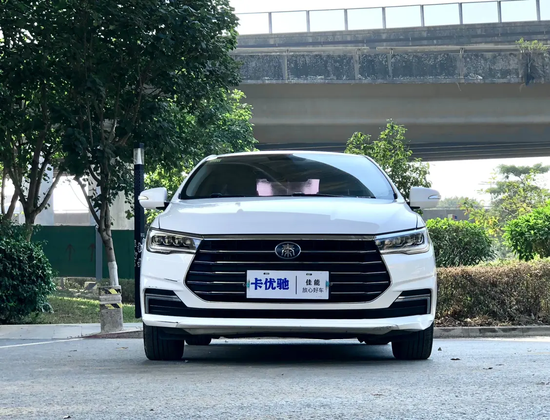 BYD Qin  из Китая