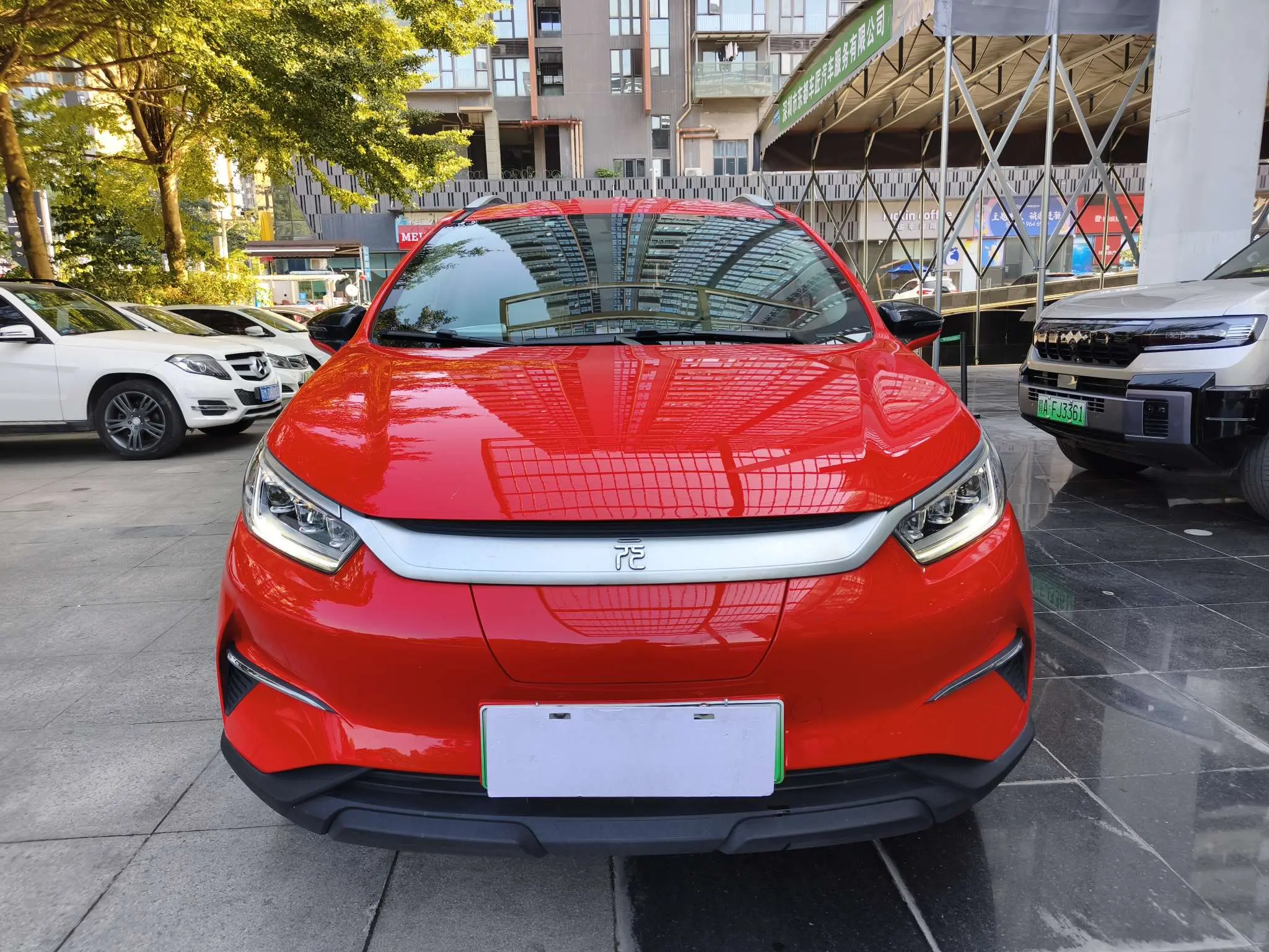 BYD Yuan Pro  из Китая