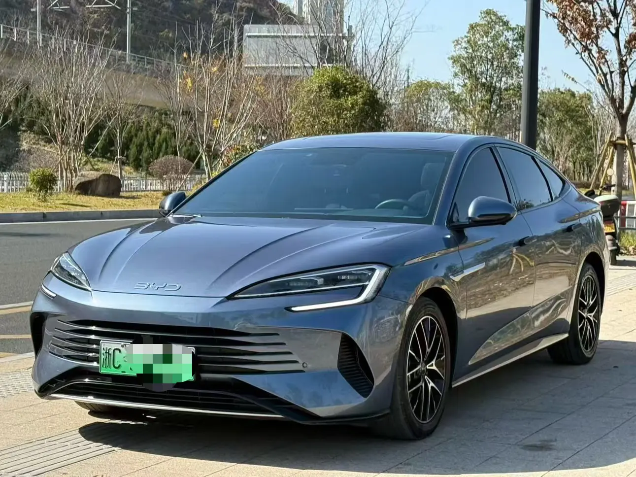 BYD Seal DM  из Китая