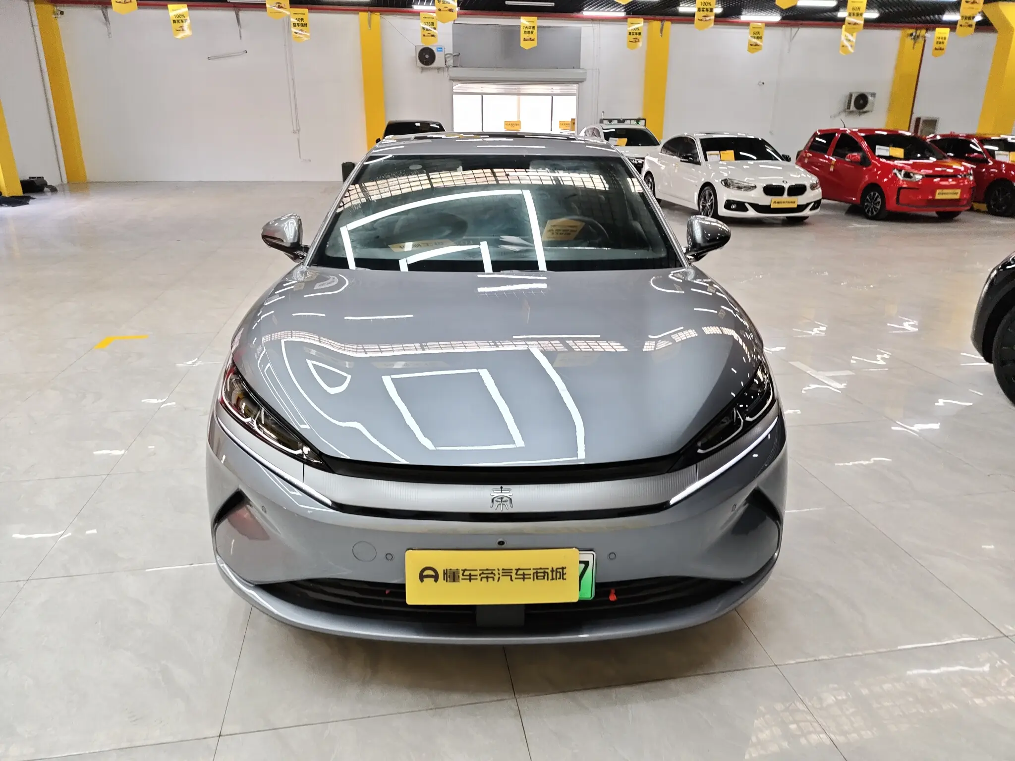 BYD Qin L EV  из Китая