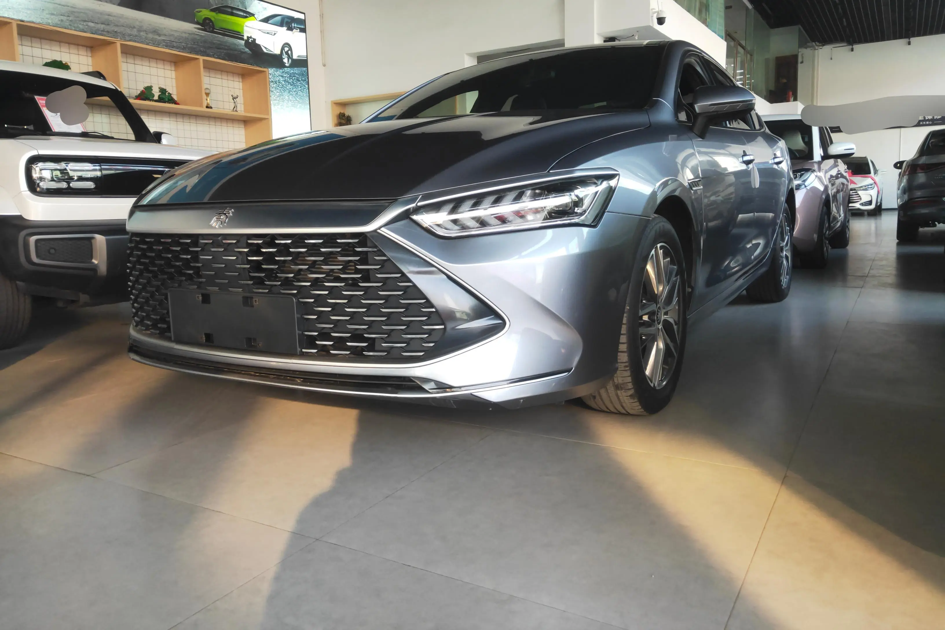 BYD Qin PLUS DM  из Китая