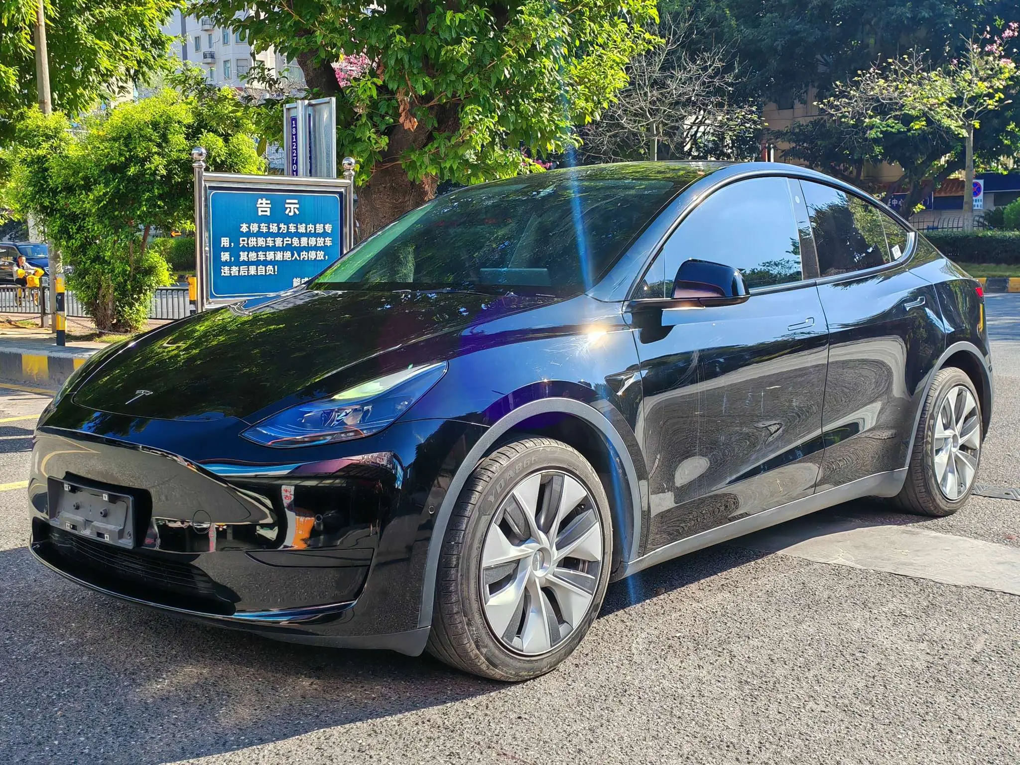 Tesla Model Y  из Китая