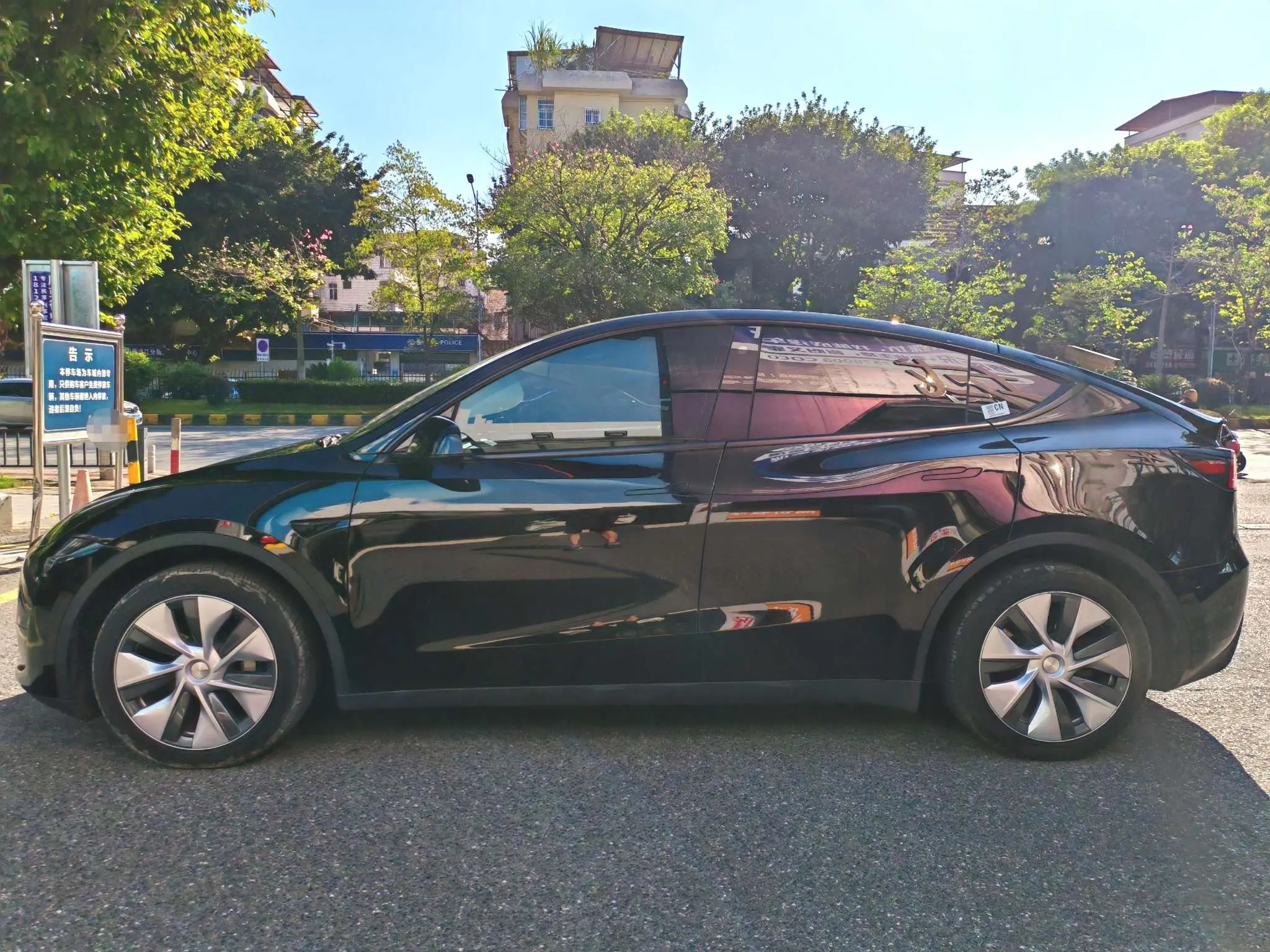 Tesla Model Y  из Китая