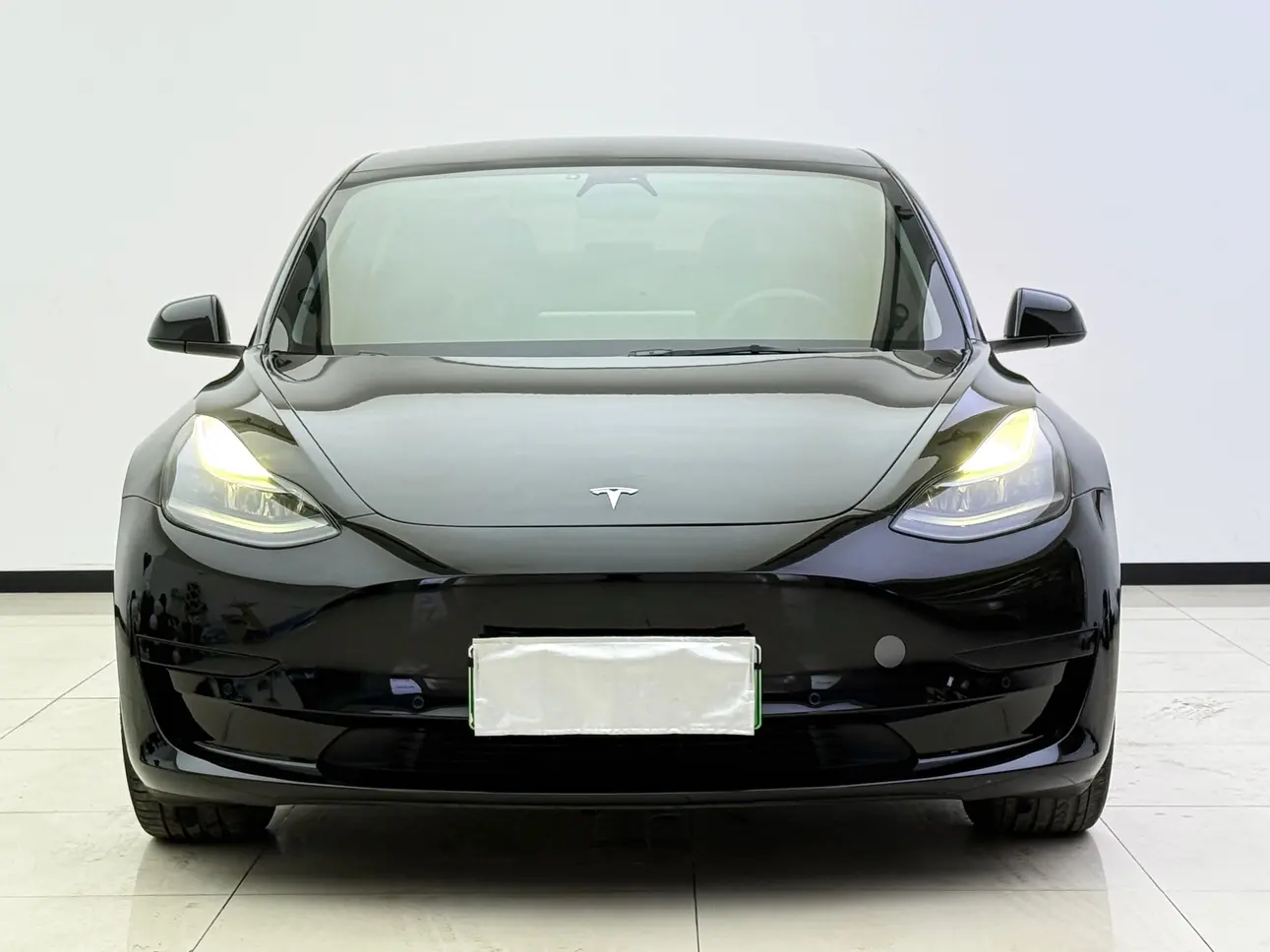 Tesla Model 3  из Китая