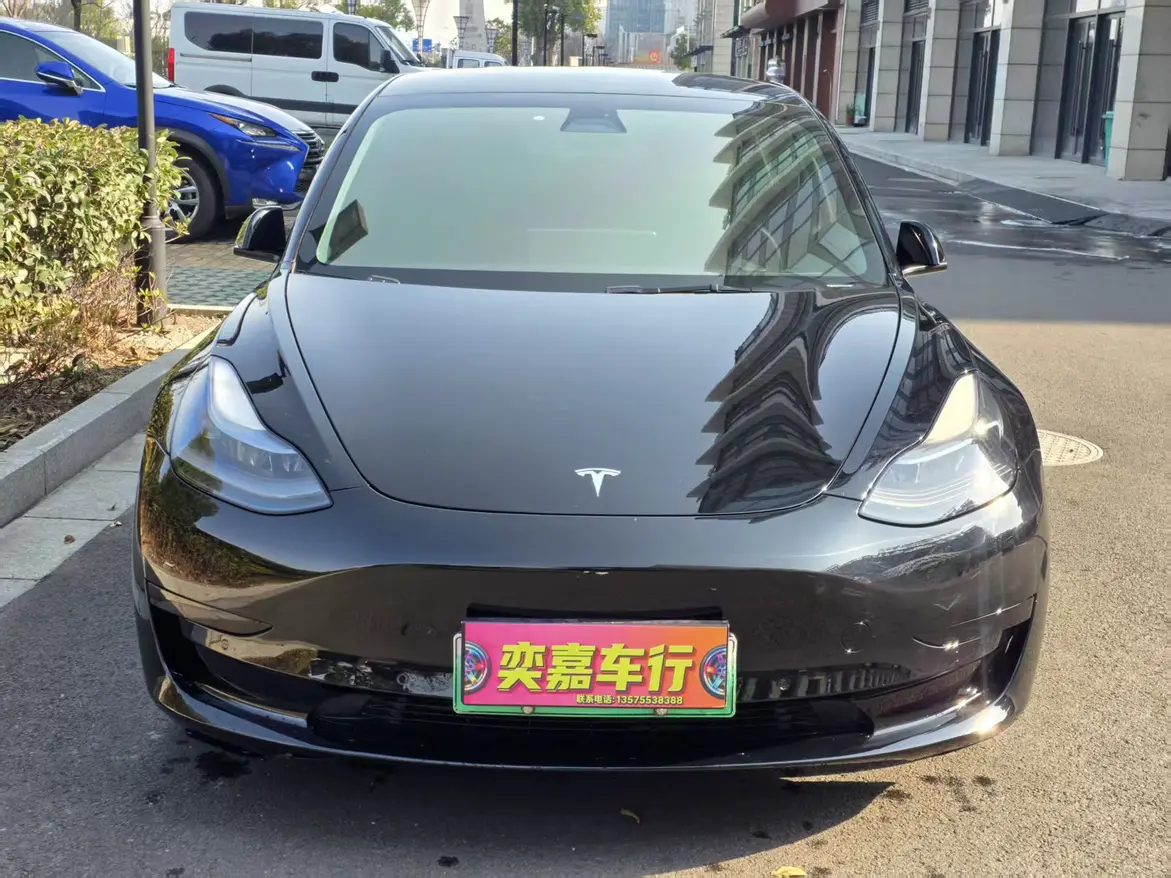 Tesla Model 3  из Китая