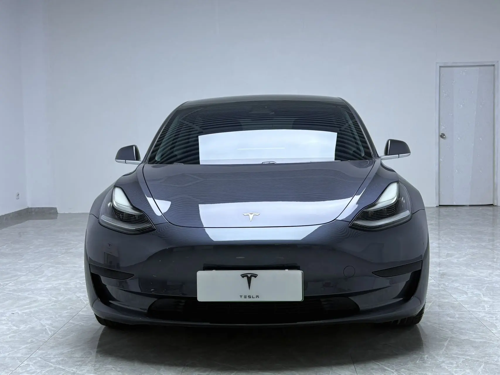 Tesla Model 3  из Китая