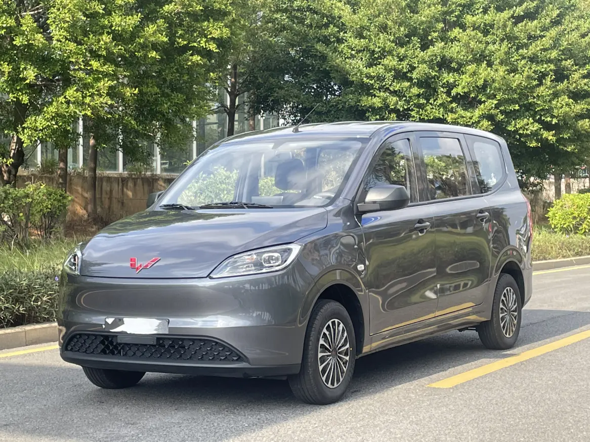 Wuling Hongguang pure electric version  из Китая