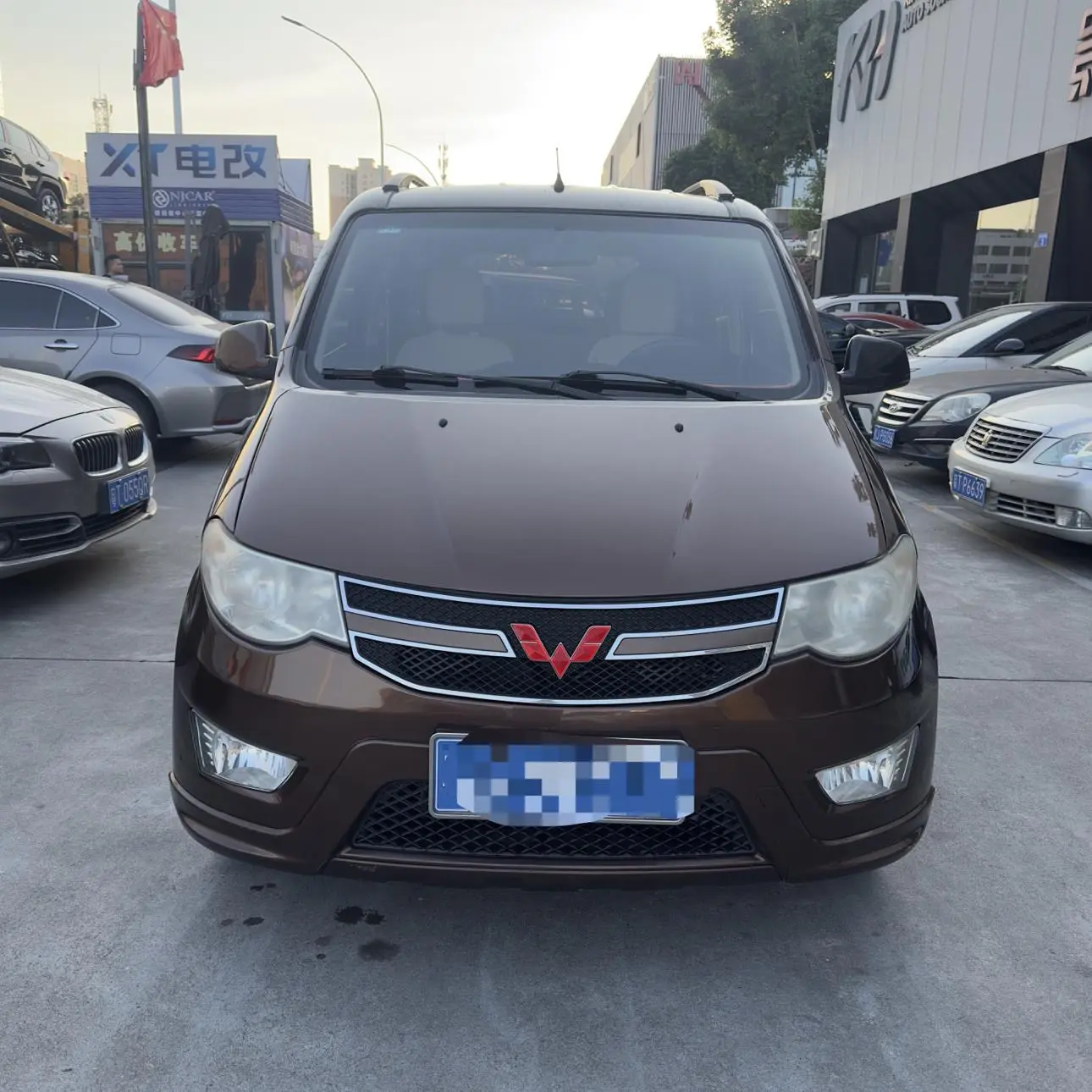 Wuling Hongguang  из Китая