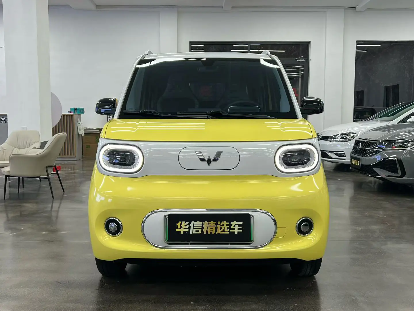 Wuling Hongguang MINIEV  из Китая