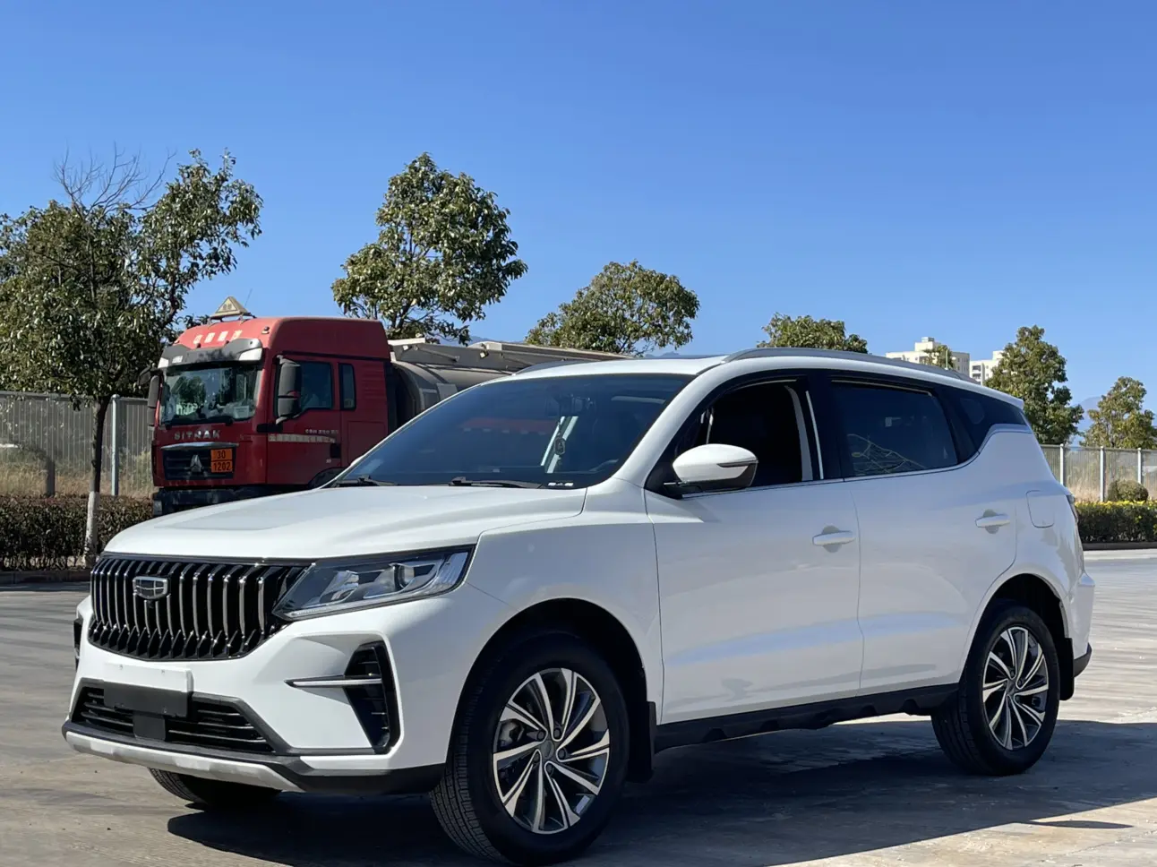 Geely Vision X6  из Китая