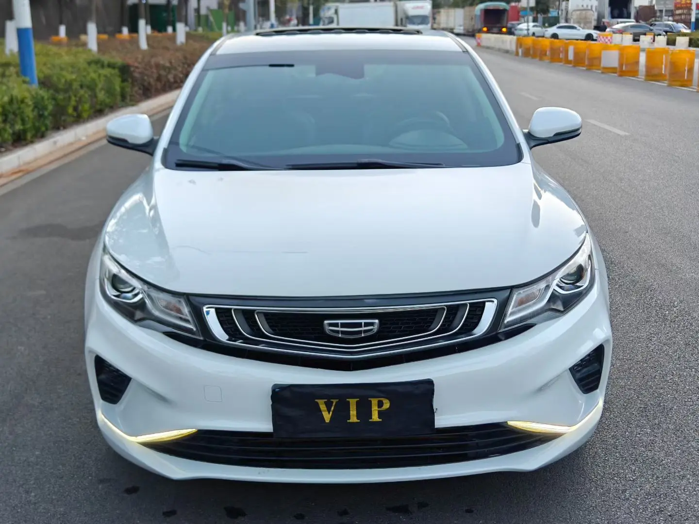 Geely Emgrand GL  из Китая