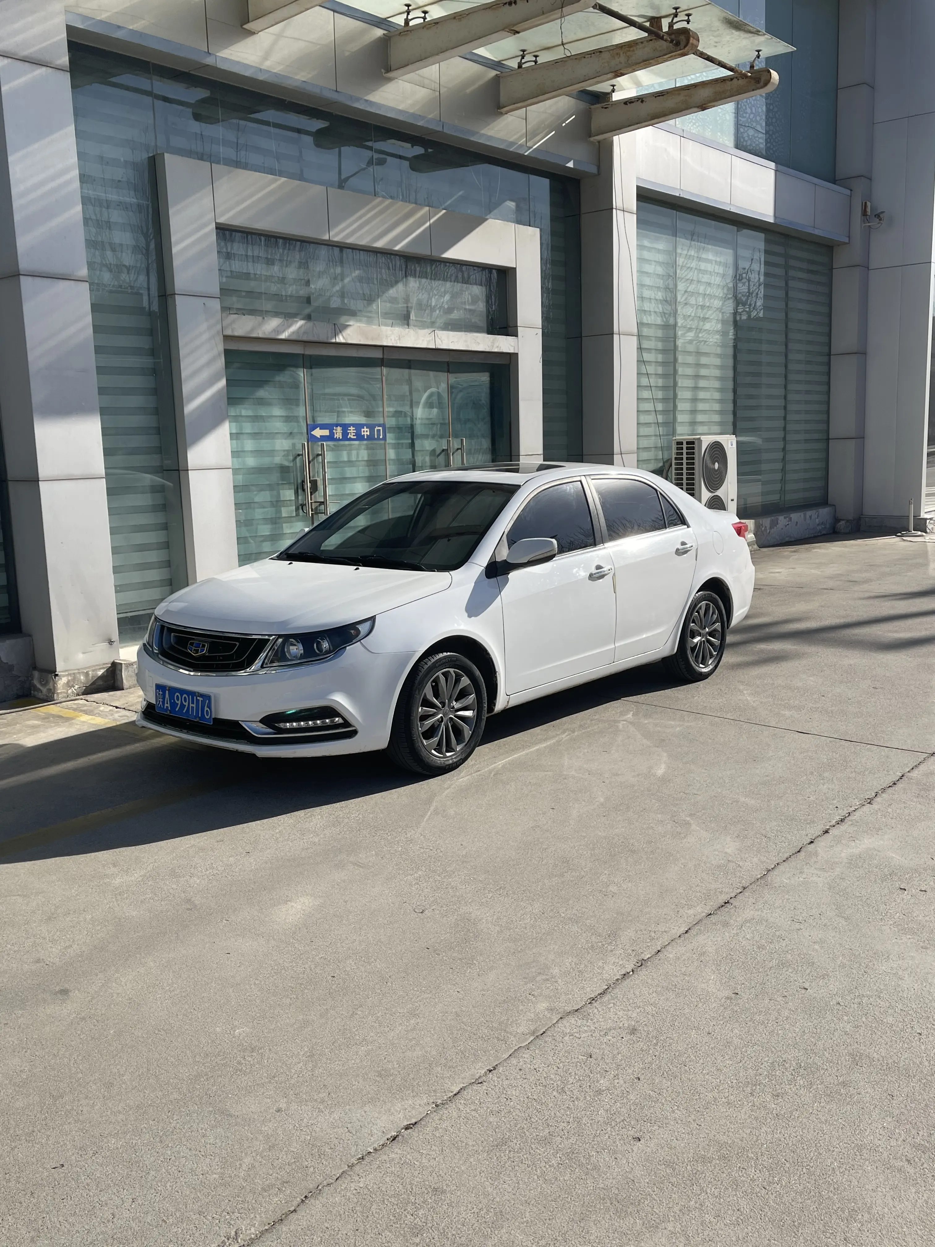 Geely Vision  из Китая
