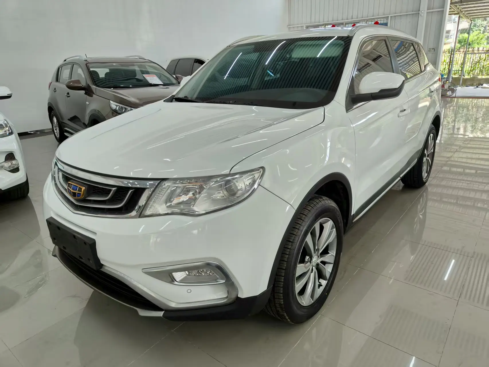 Geely Atlas (Boyue)  из Китая
