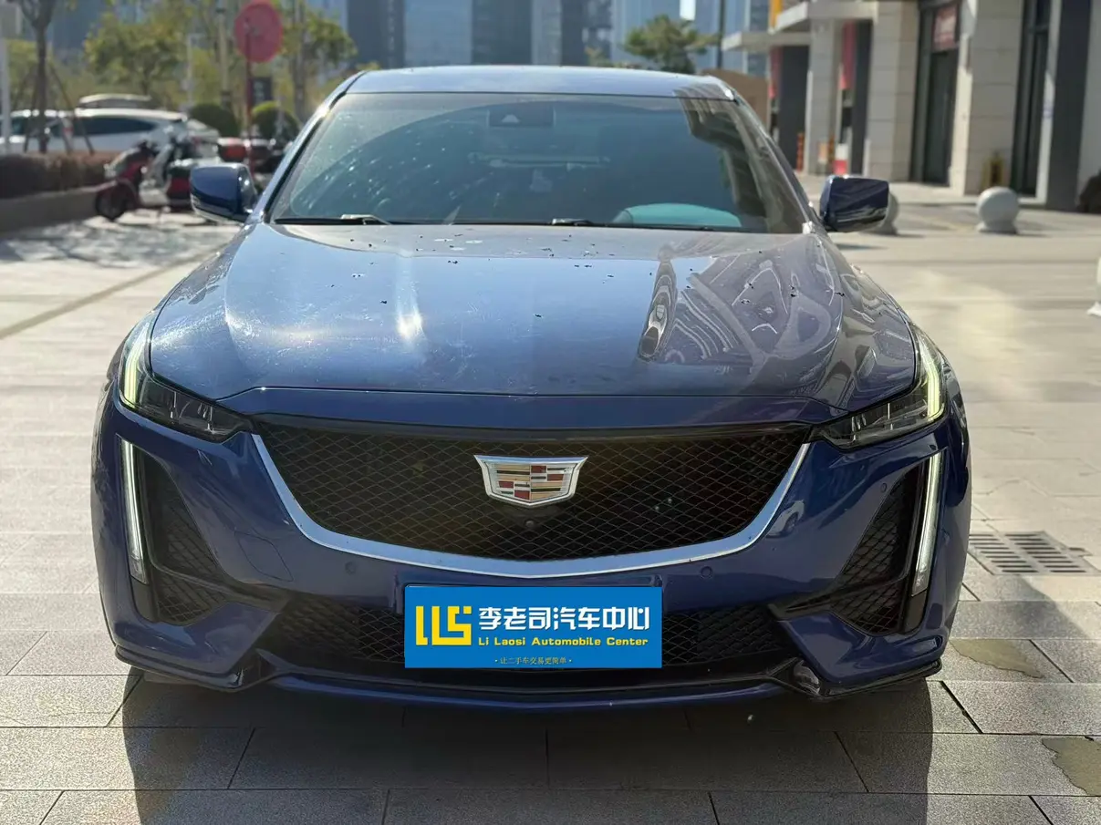 Cadillac CT5  из Китая