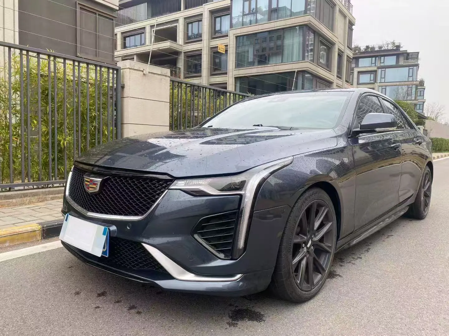 Cadillac CT4  из Китая