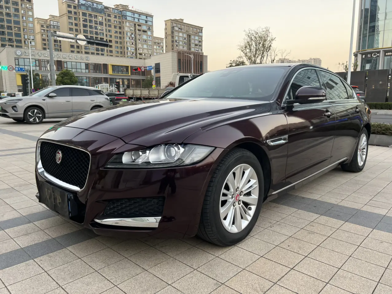 Jaguar XFL  из Китая