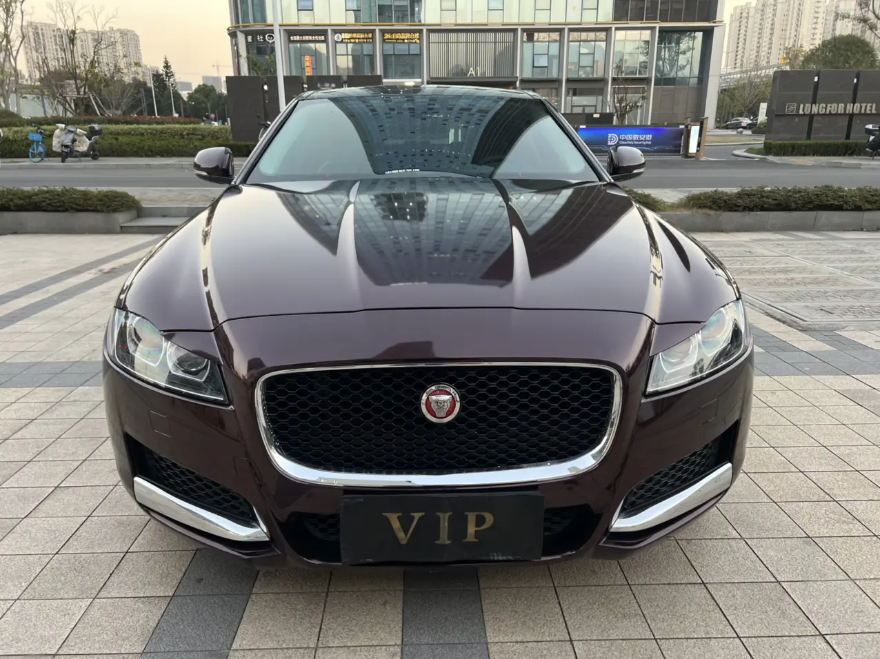 Jaguar XFL  из Китая