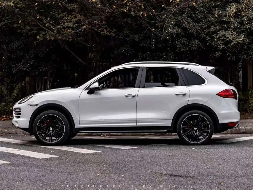 Porsche Cayenne  из Китая