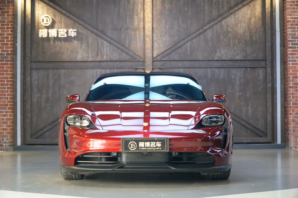 Porsche Taycan  из Китая