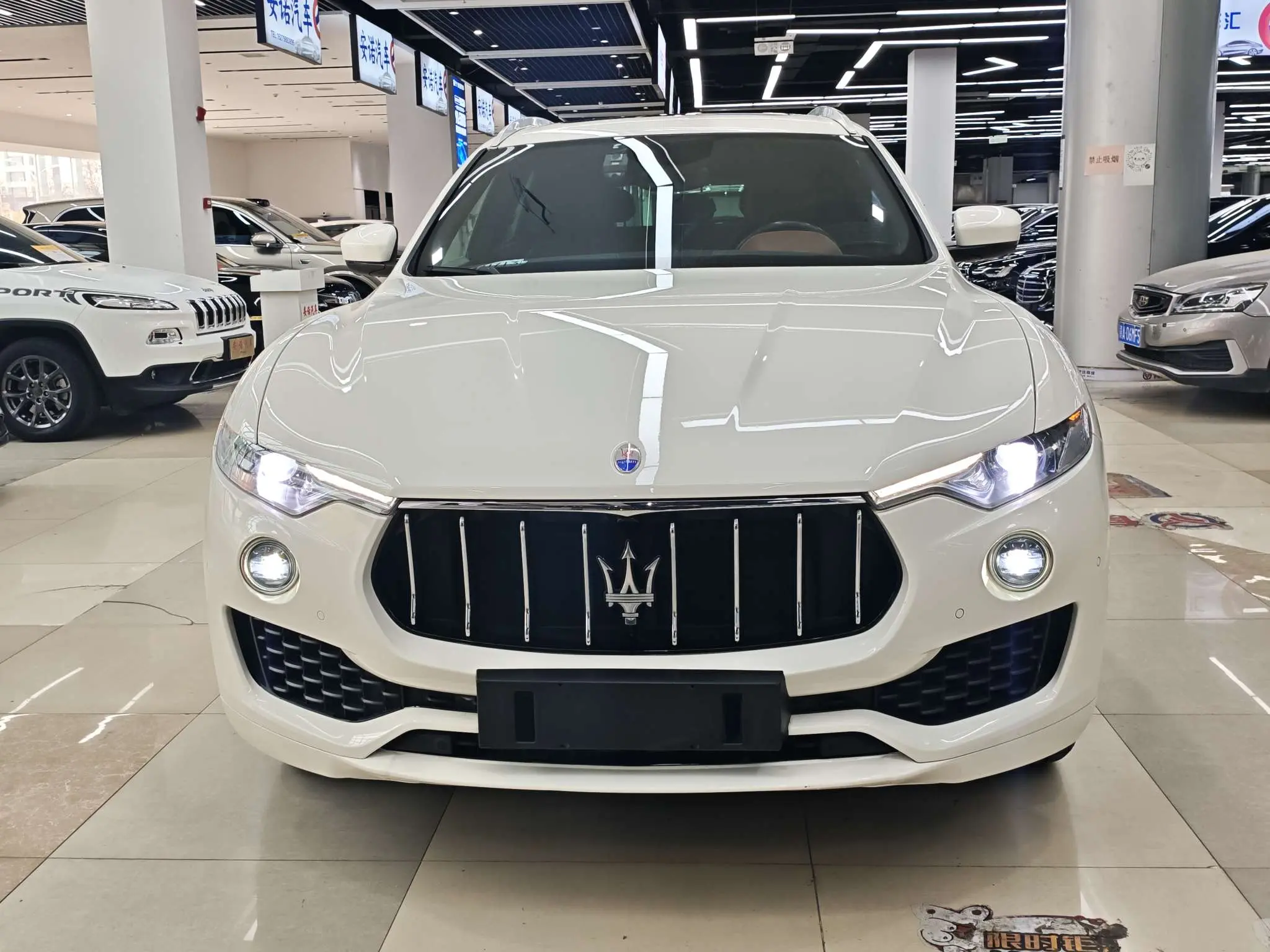 Maserati Levante  из Китая