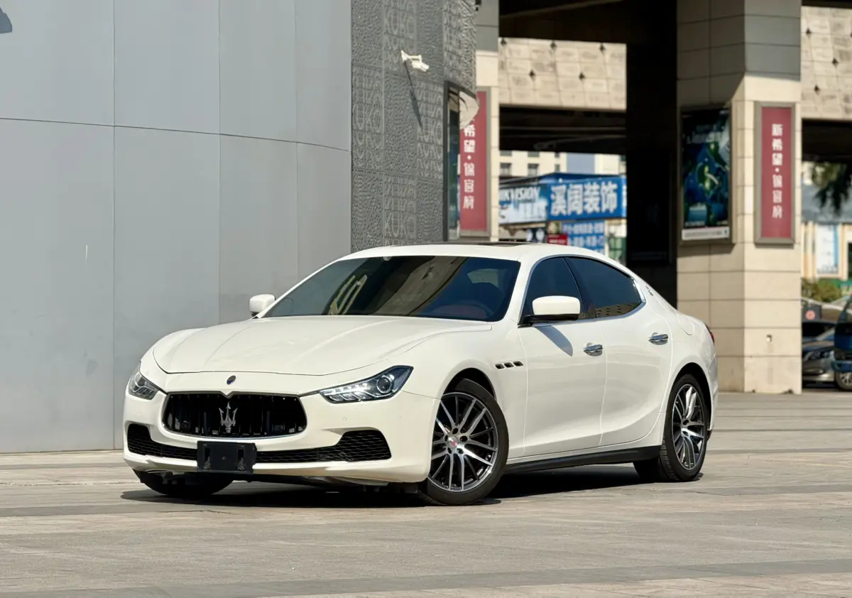Maserati Ghibli  из Китая